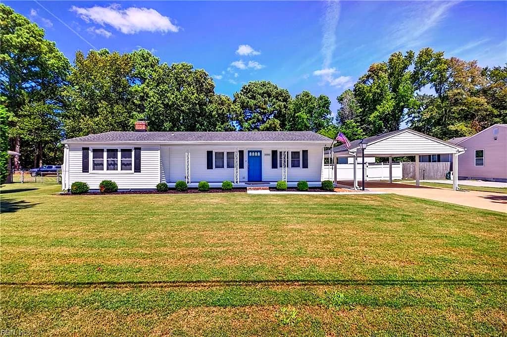 220 Marion DR, CHESAPEAKE VA 23322 - Main photo