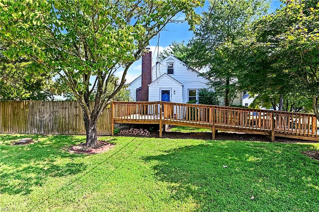 1104 Hazel AVE, CHESAPEAKE VA 23325 - Photo 3