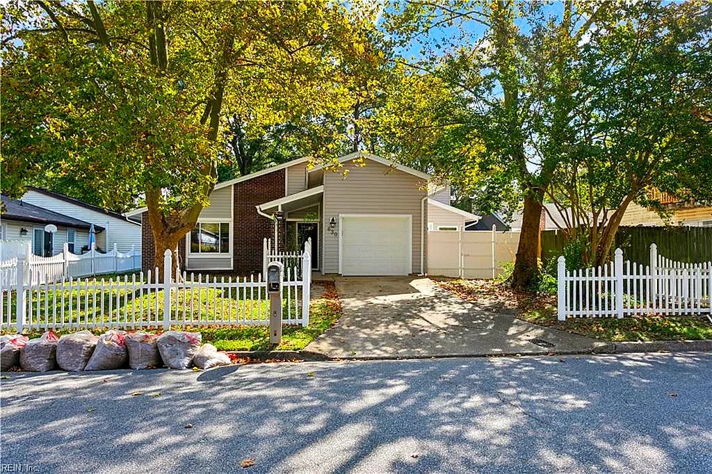630 Orangewood DR, VIRGINIA BEACH VA 23453 - Photo 2