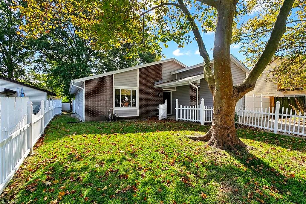 630 Orangewood DR, VIRGINIA BEACH VA 23453 - Photo 4