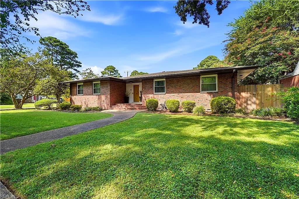 526 Butterworth ST, NORFOLK VA 23505 - Photo 3
