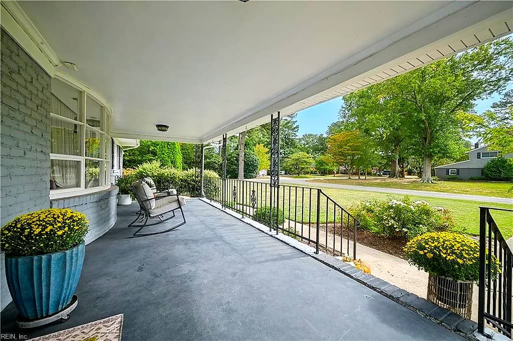 4400 Chandler LN, VIRGINIA BEACH VA 23455 - Photo 4