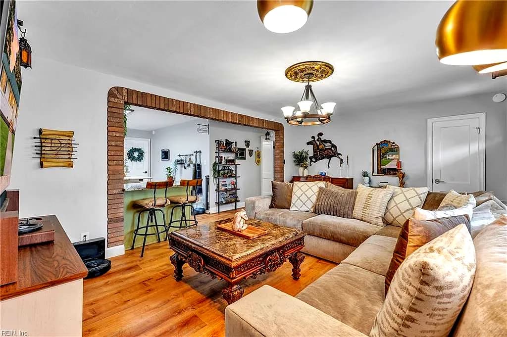 2733 Mapleton AVE, NORFOLK VA 23504 - Photo 5