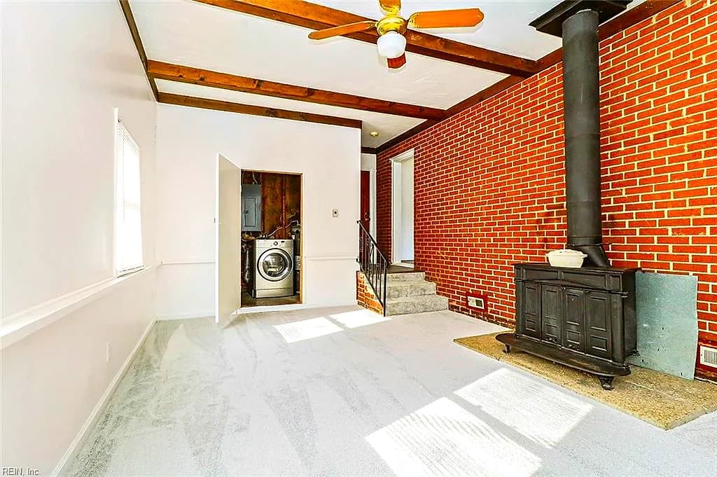 301 Dover RD, HAMPTON VA 23666 - Photo 5