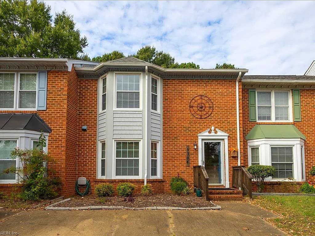 5304 Brookstone LN, VIRGINIA BEACH VA 23455 - Main photo