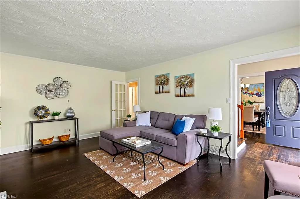 28 N Greenfield AVE, HAMPTON VA 23666 - Photo 5