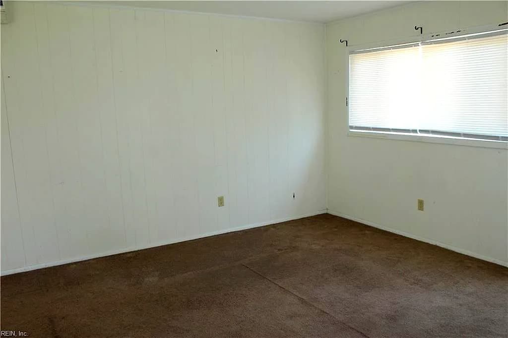 1503 Addison RD, HAMPTON VA 23663 - Photo 4