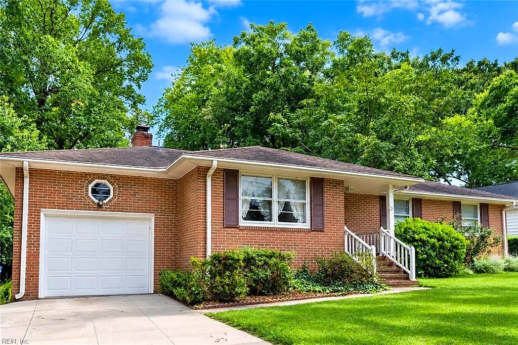 136 Princess Margaret DR, NEWPORT NEWS VA 23602 - Main photo