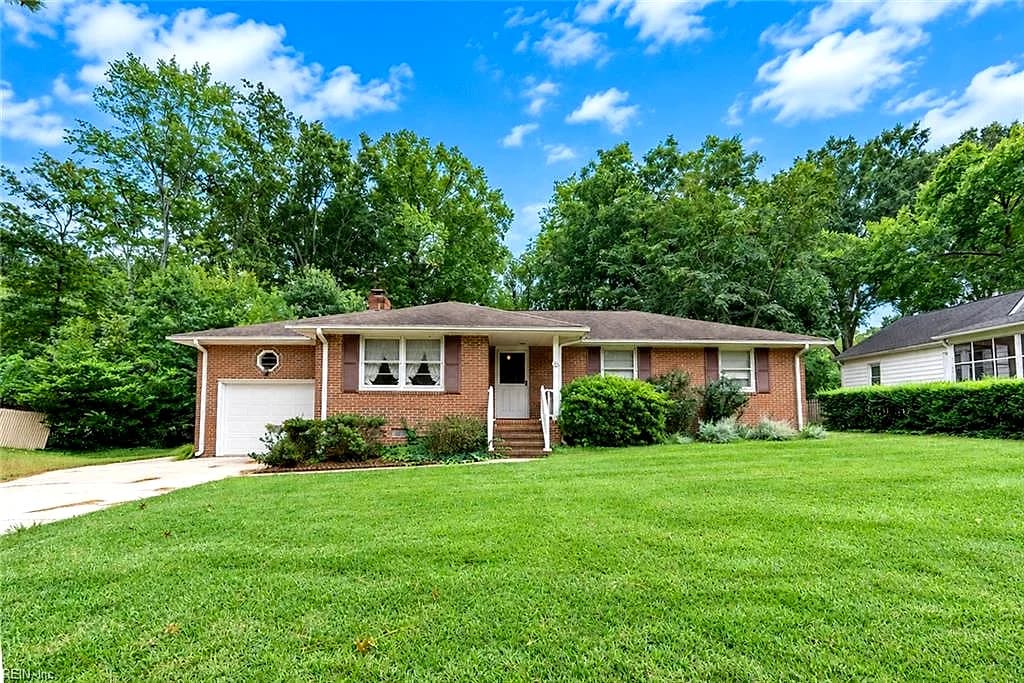 136 Princess Margaret DR, NEWPORT NEWS VA 23602 - Photo 3