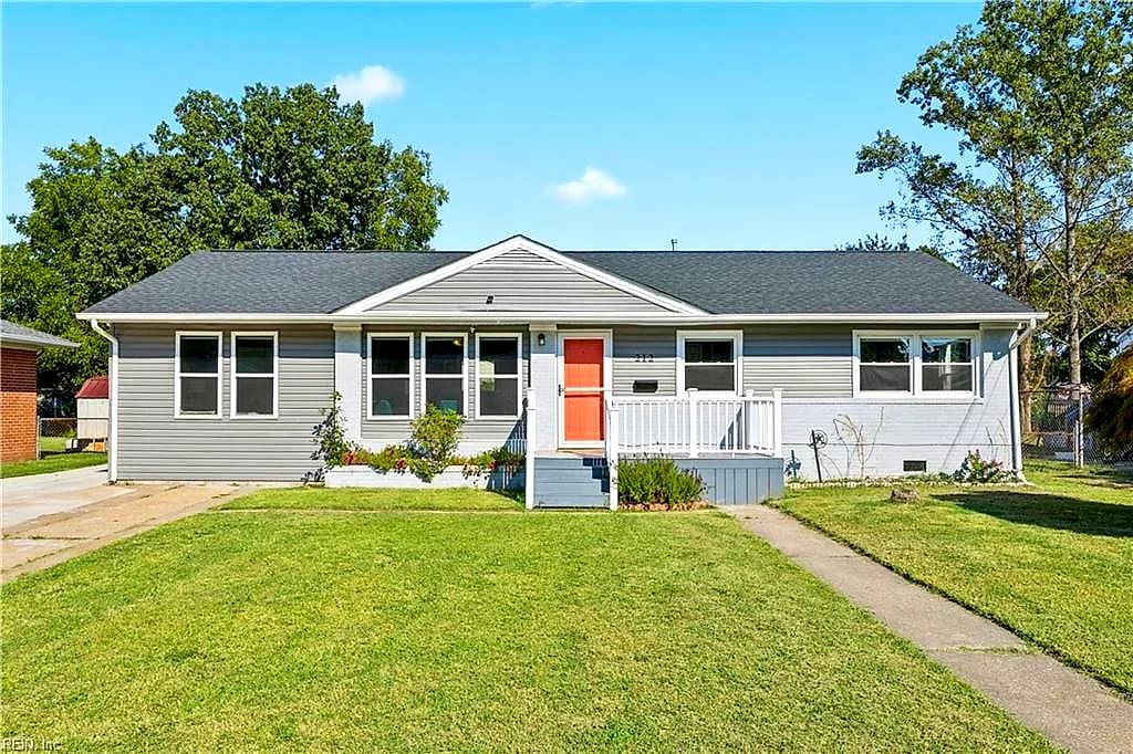 212 Lynnhaven DR, HAMPTON VA 23666 - Main photo
