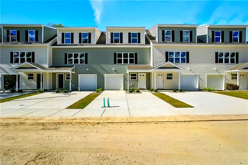 5000 Lacy CT, SUFFOLK VA 23434