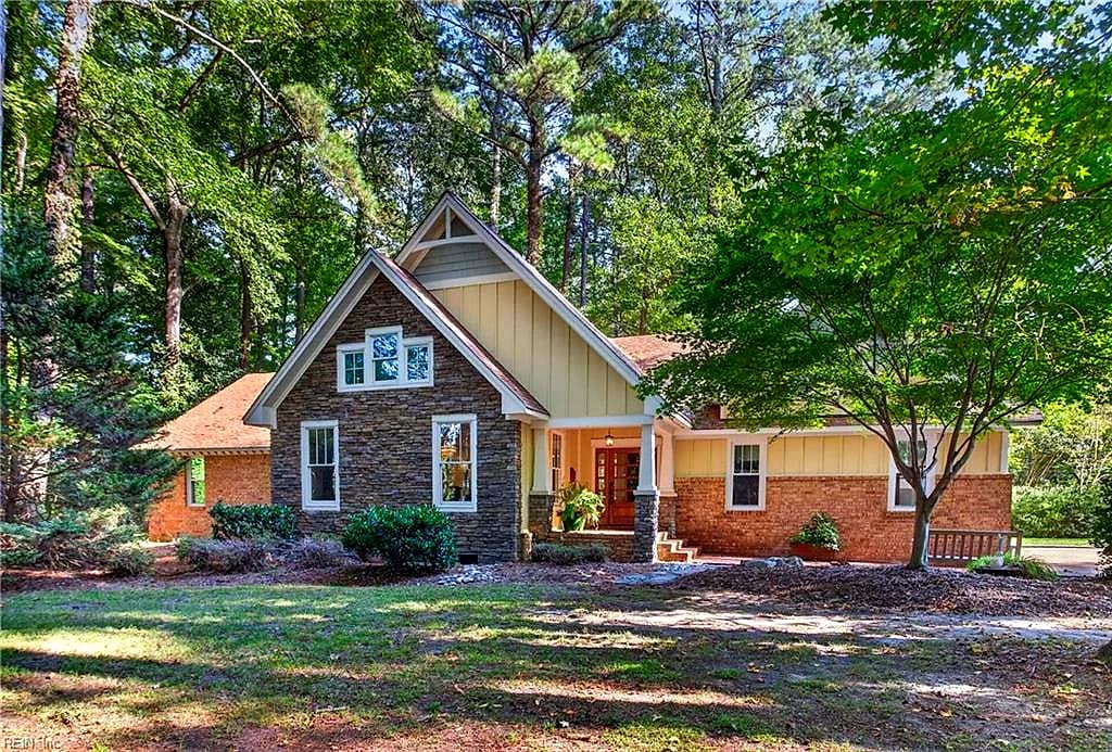 241 Sign Pine RD, CHESAPEAKE VA 23322 - Main photo