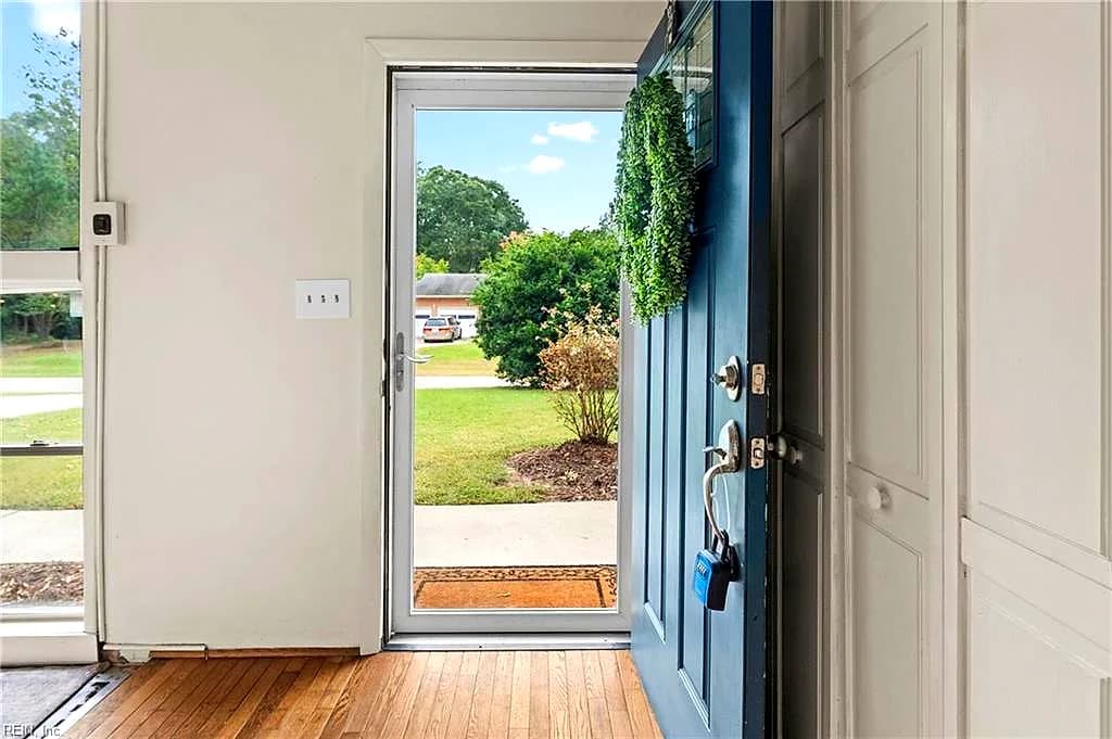 406 Grafton District RD, YORKTOWN VA 23692 - Photo 3