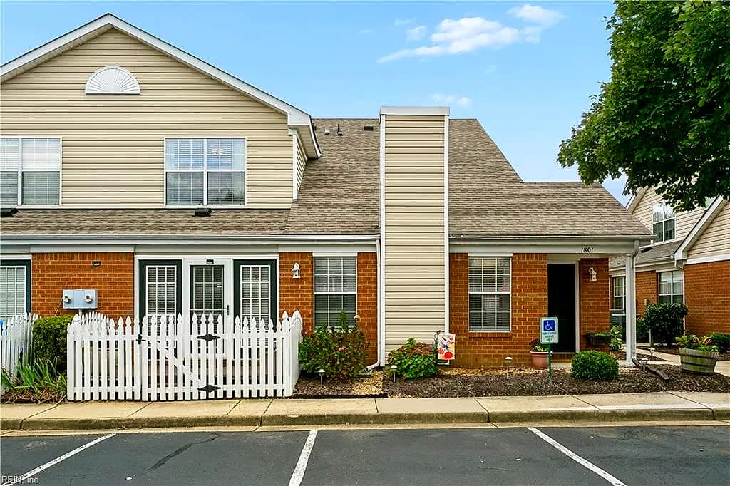 1801 Westgate CIR, WILLIAMSBURG VA 23185 - Photo 3