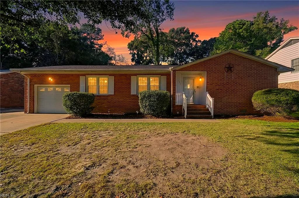1057 Clipper DR, HAMPTON VA 23669