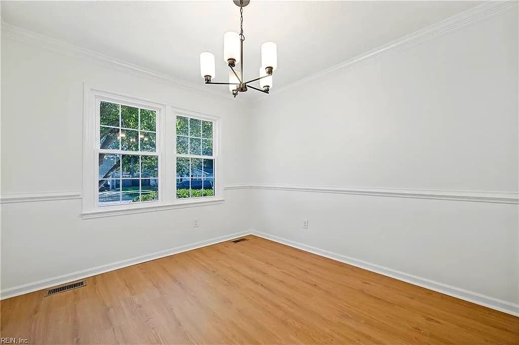 1057 Clipper DR, HAMPTON VA 23669 - Photo 5
