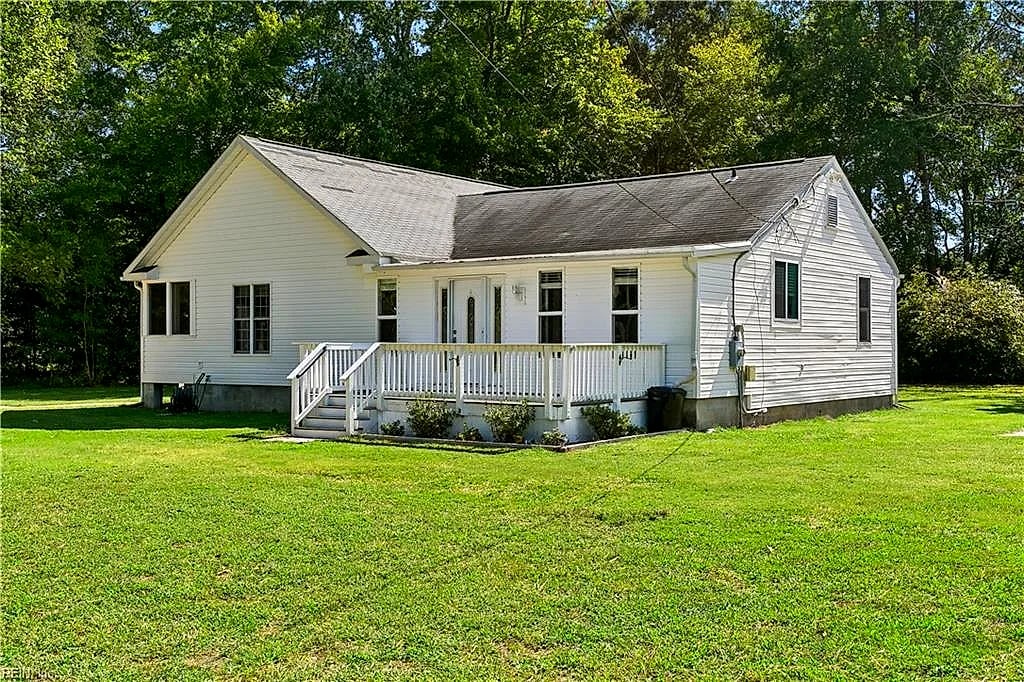 317 Browns LN, YORKTOWN VA 23690