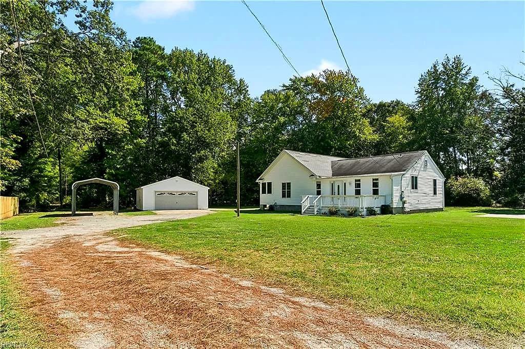 317 Browns LN, YORKTOWN VA 23690 - Photo 3