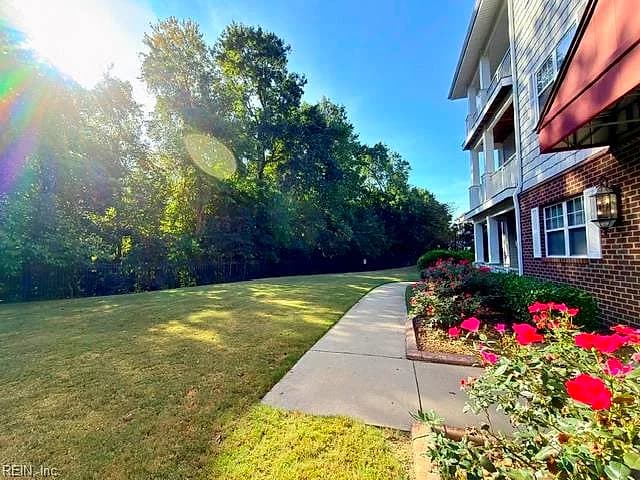 932 Southmoor DR #305, VIRGINIA BEACH VA 23455 - Photo 4
