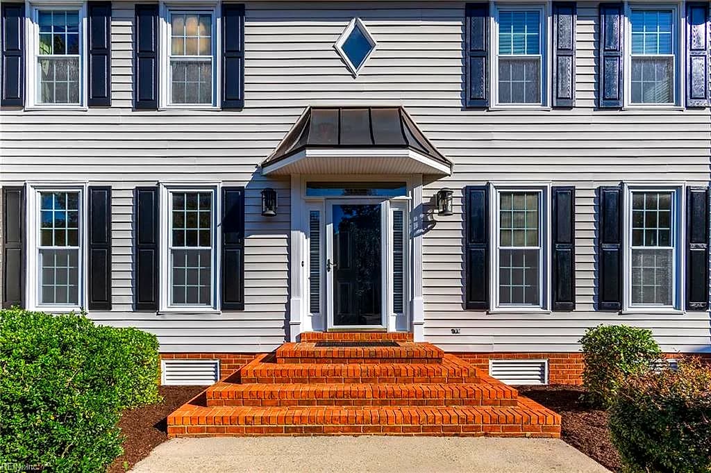 817 Maple Forest CT, CHESAPEAKE VA 23322 - Photo 4