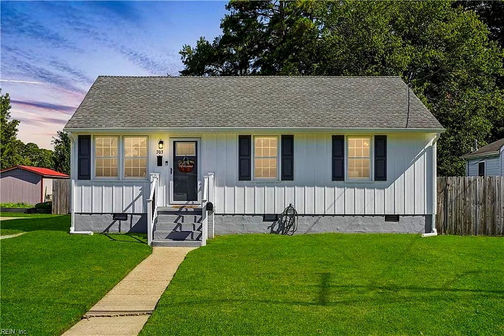 703 Sedgefield DR, NEWPORT NEWS VA 23605