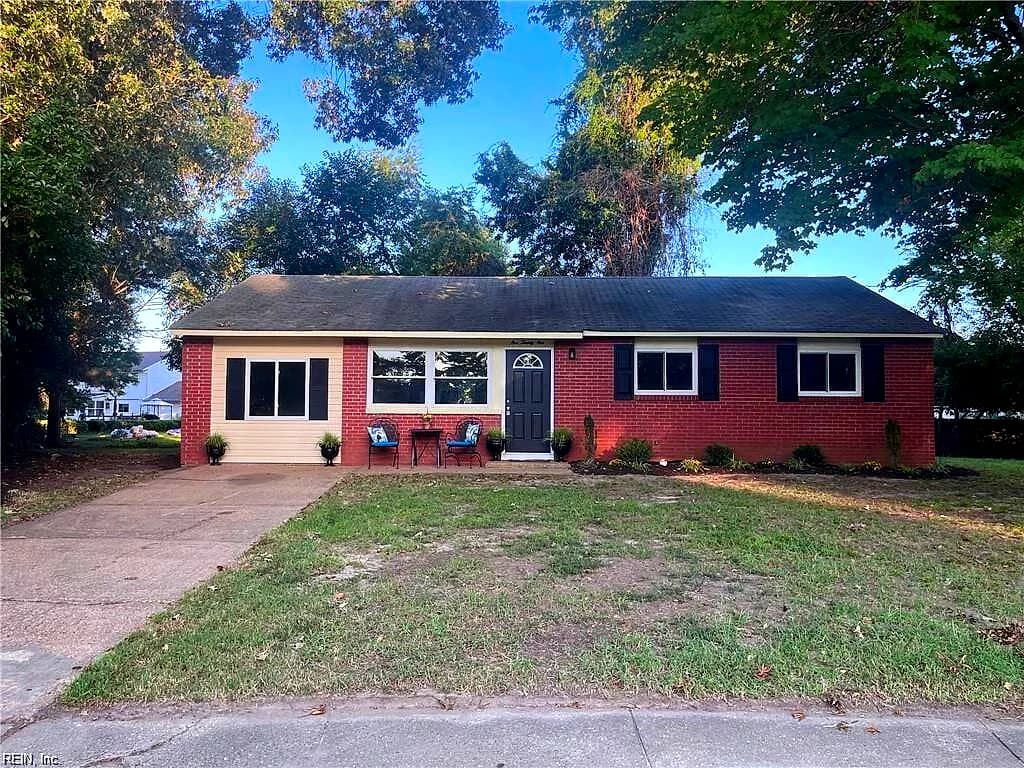 121 Duval CT, HAMPTON VA 23669 - Main photo