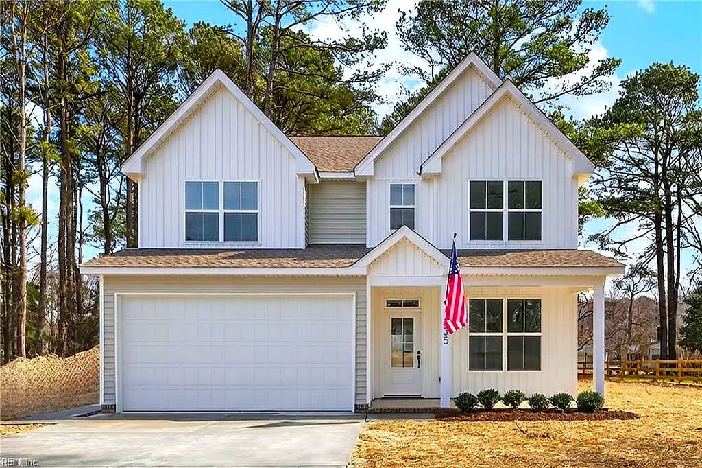 1635 Colonial AVE, Smithfield — 4 bed Residential, 2,550 sqft