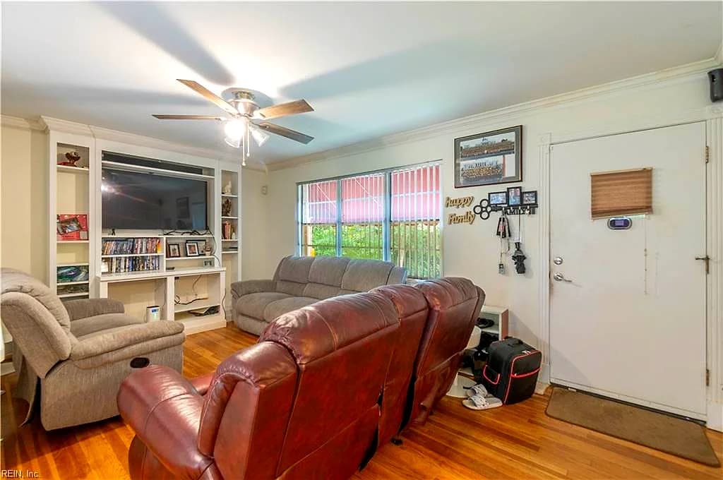 507 Goosley RD, YORKTOWN VA 23690 - Photo 5