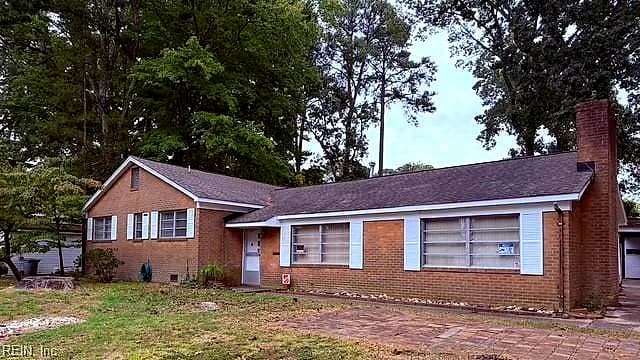 17 Balmoral DR, HAMPTON VA 23669 - Photo 2