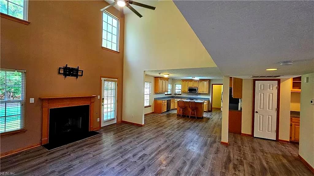 211 Tallyho DR, YORKTOWN VA 23693 - Photo 5