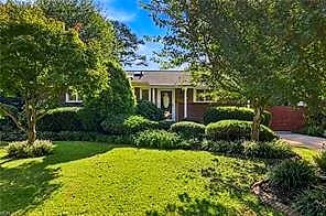 8372 Capeview AVE, NORFOLK VA 23518