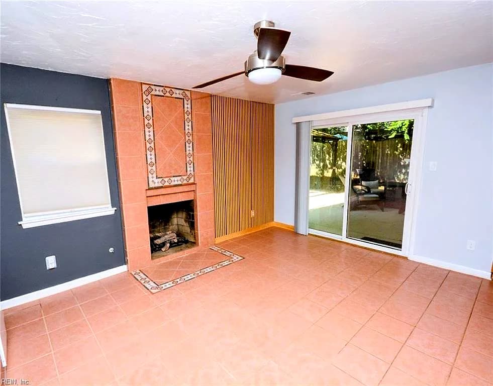1549 Edgewater DR, VIRGINIA BEACH VA 23464 - Photo 4