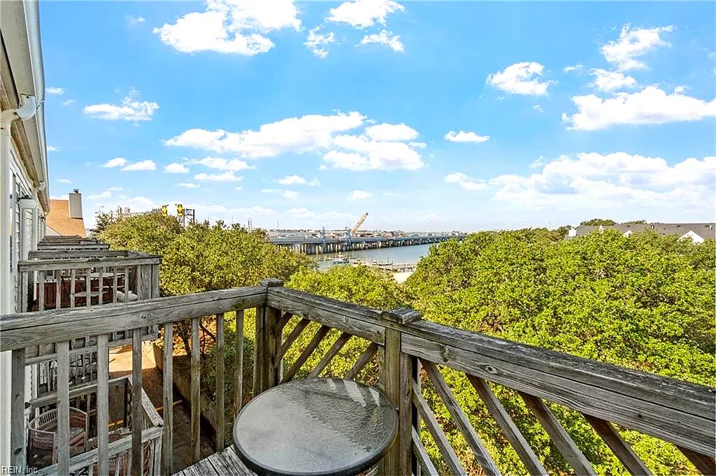 839 Little Bay AVE #J, NORFOLK VA 23503 - Photo 5