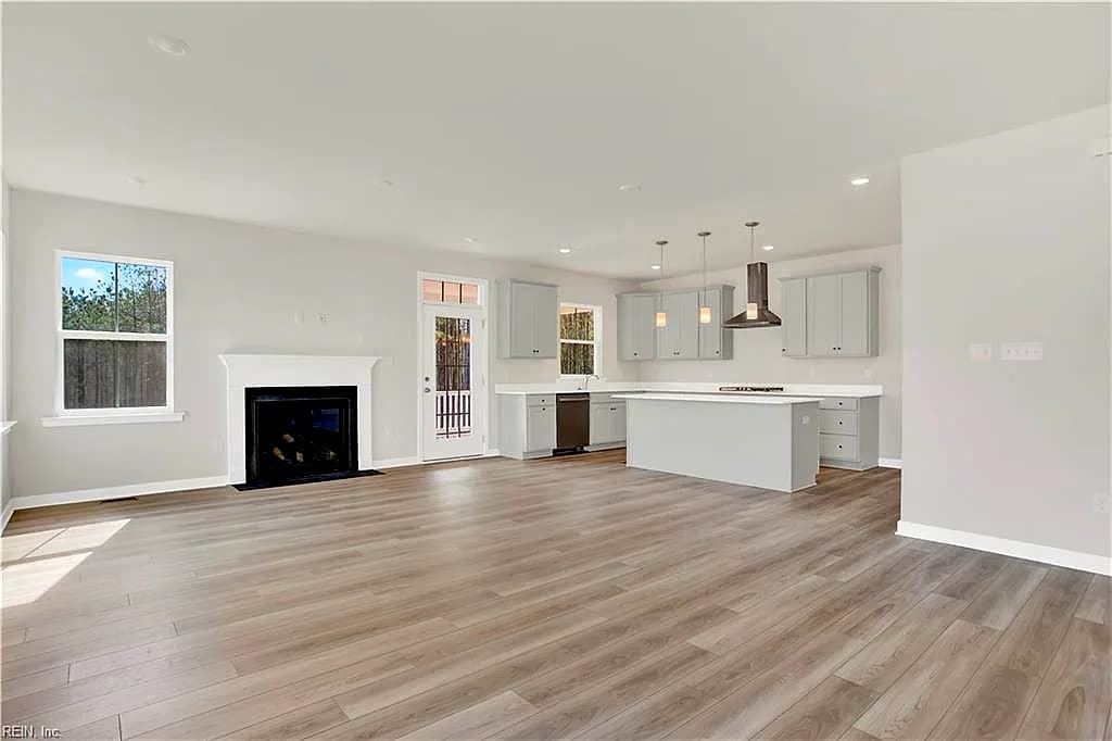 6300 Fawncrest LN, WILLIAMSBURG VA 23188 - Photo 5