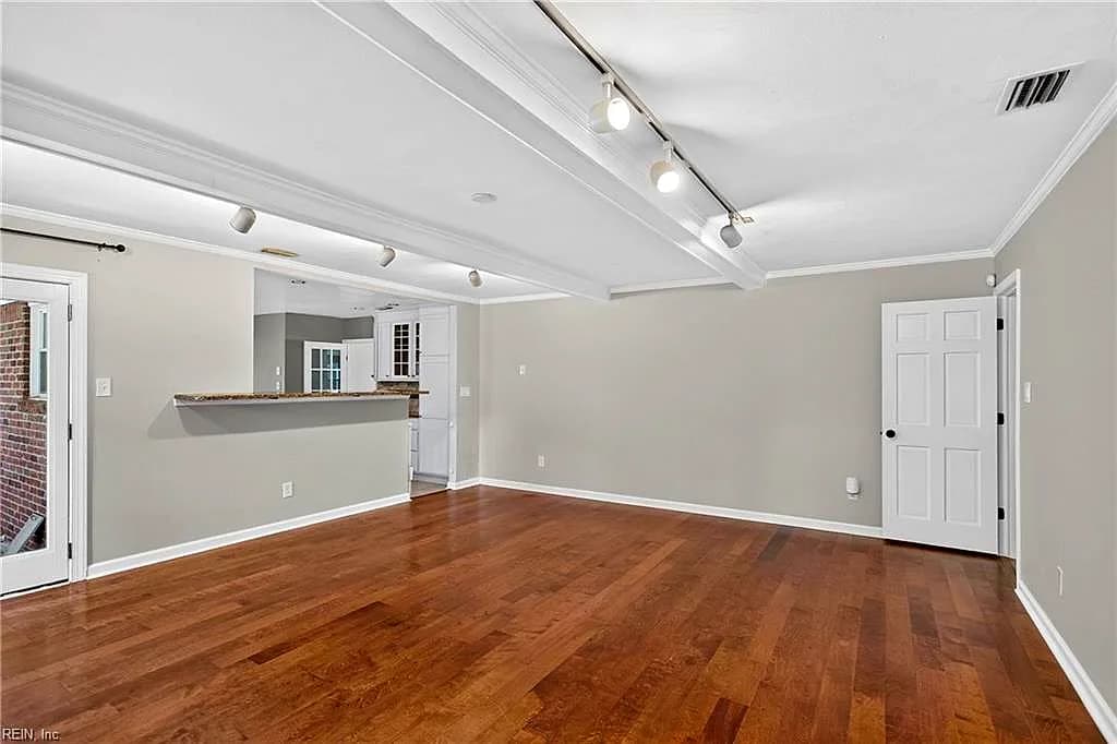 1905 Mariner CT, VIRGINIA BEACH VA 23454 - Photo 5