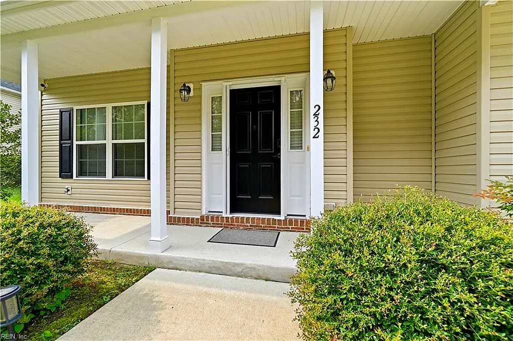 232 Wellington Cir NONE, SMITHFIELD VA 23430 - Photo 5