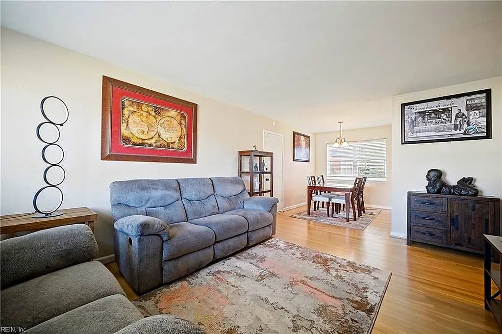 3349 Ridgefield DR, NORFOLK VA 23518 - Photo 4