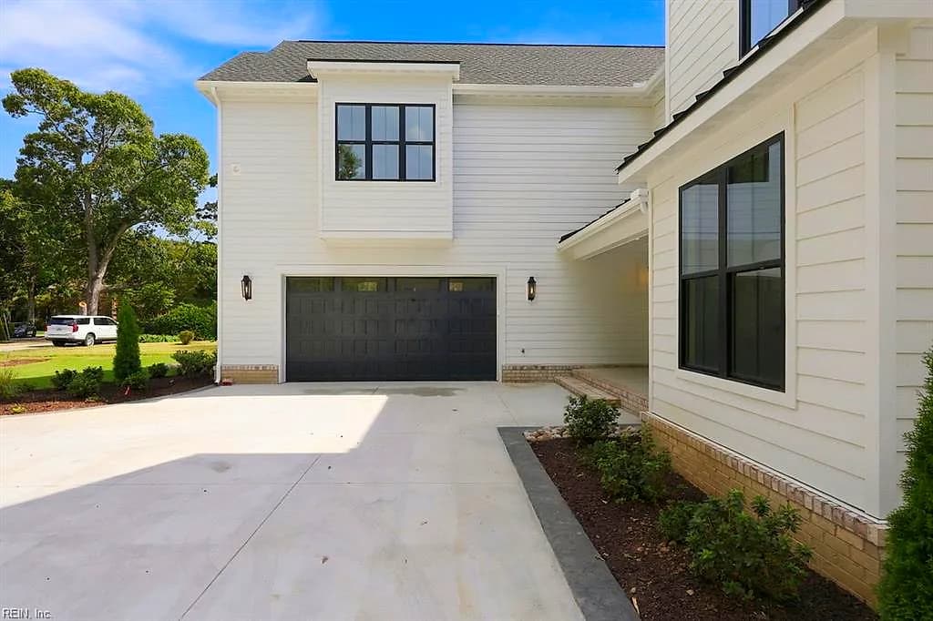 1121 Windsor RD, VIRGINIA BEACH VA 23451 - Photo 4