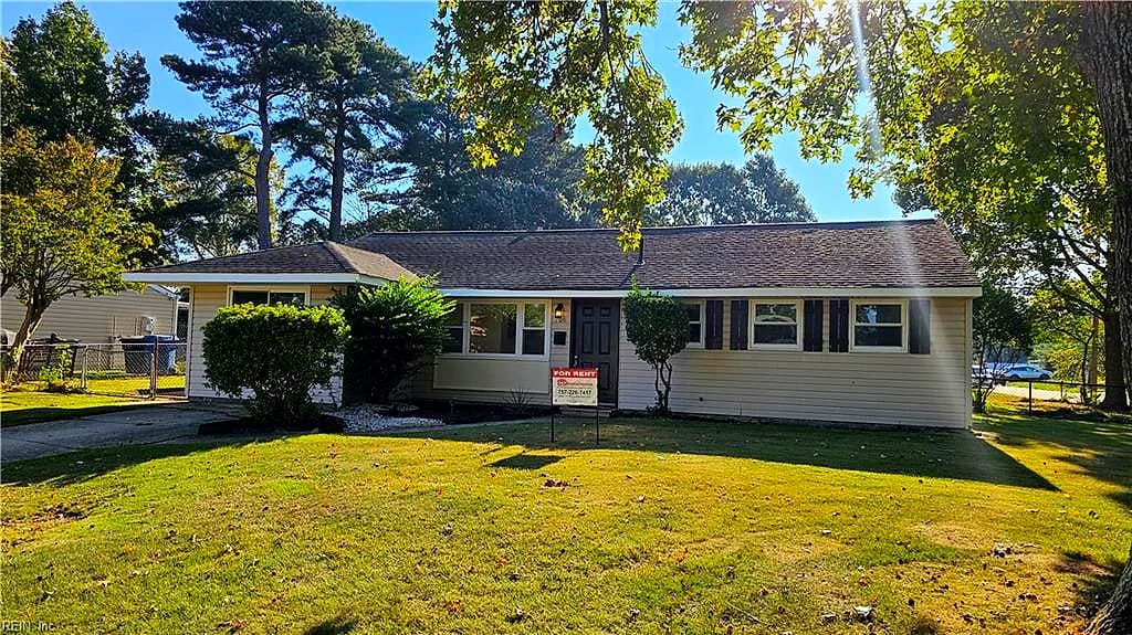 700 Lynch LN, VIRGINIA BEACH VA 23455 - Main photo