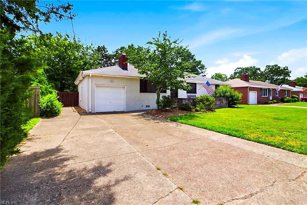 2933 Cape Henry DR, VIRGINIA BEACH VA 23451 - Photo 3
