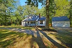 2400 Amie DR, CHESAPEAKE VA 23322 - Photo 4