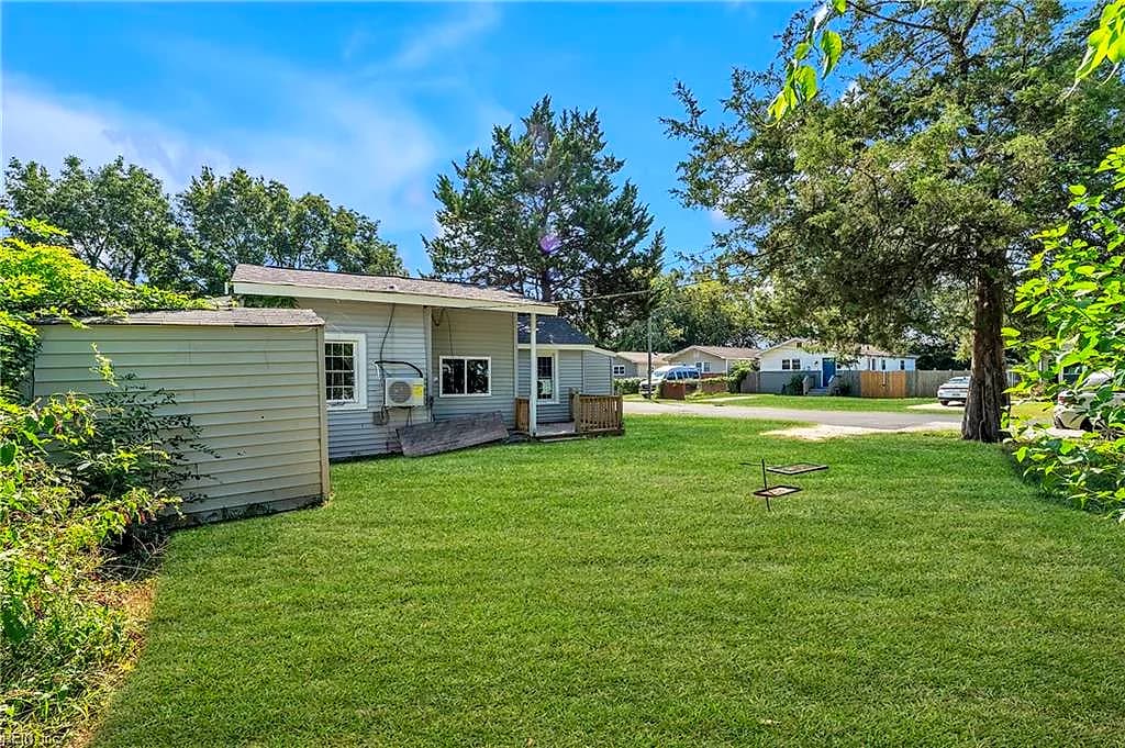 320 Mary ST, HAMPTON VA 23664 - Photo 5