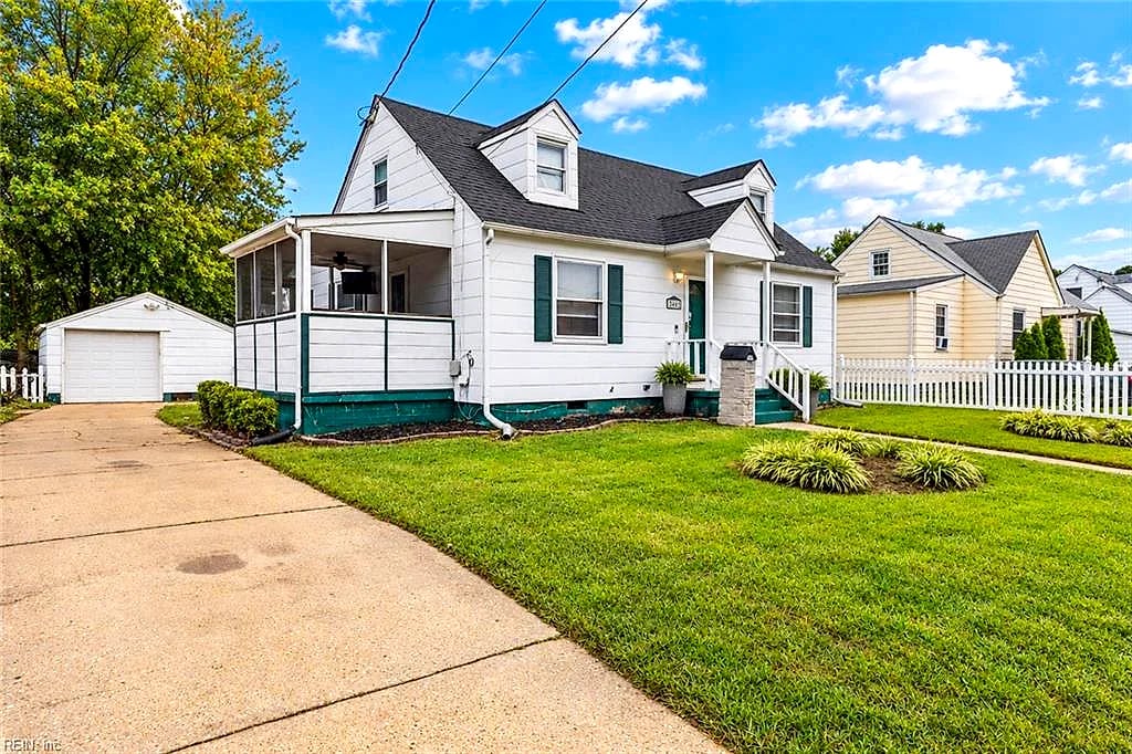 3465 E Bonner Dr, Norfolk, VA
