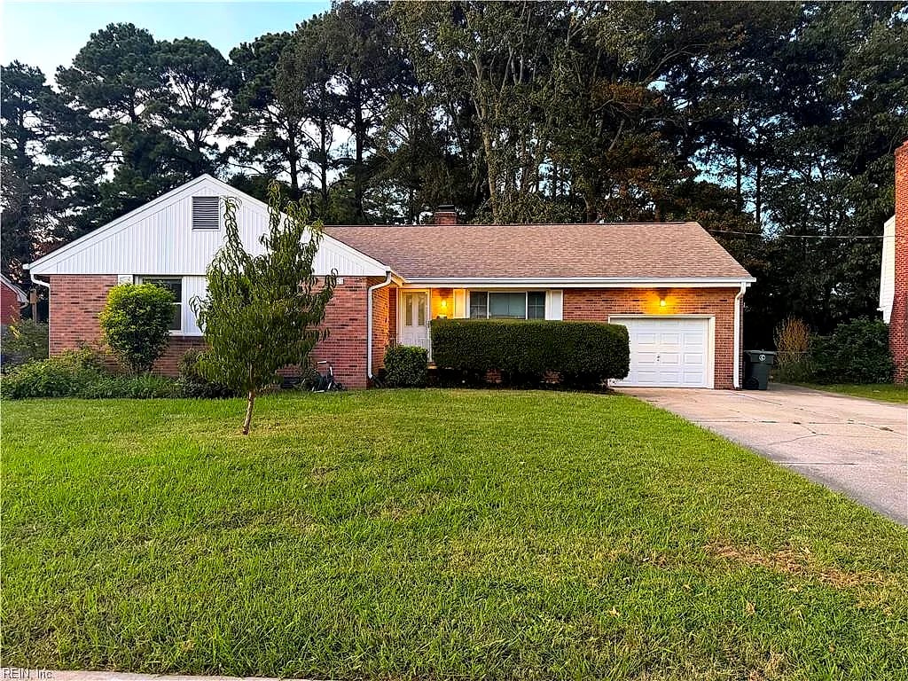 4 Bramston DR #Dr, HAMPTON VA 23666