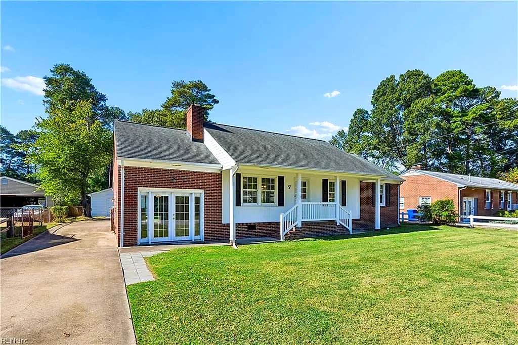 7 Fawn LN, NEWPORT NEWS VA 23602 - Photo 2