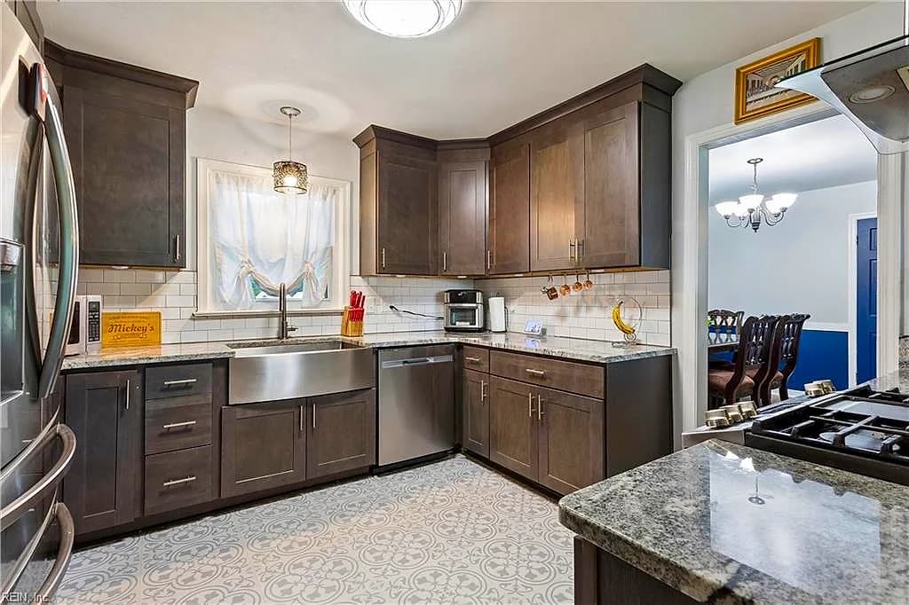 201 Shannon DR, NEWPORT NEWS VA 23608 - Photo 5