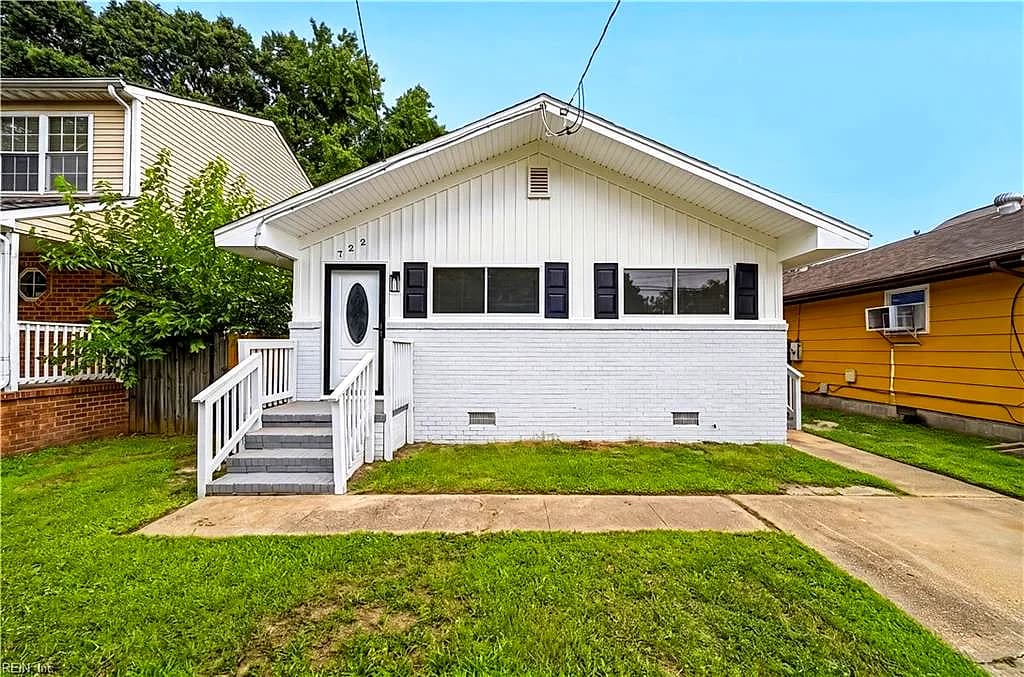 722 Ridgeway Ave AVE, HAMPTON VA 23661 - Photo 2