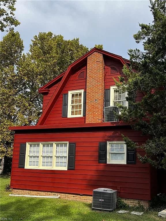 813 Richmond RD, WILLIAMSBURG VA 23185 - Photo 4