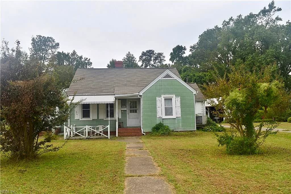 1016 Poquoson AVE, POQUOSON VA 23662 - Photo 2