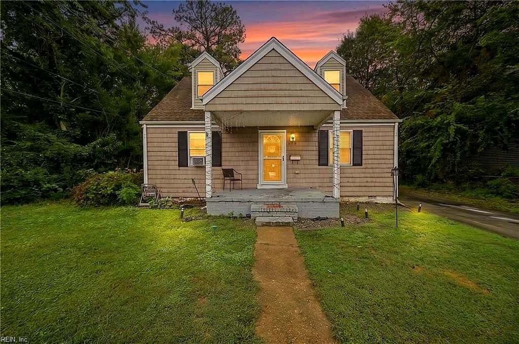 317 Dixie DR, NORFOLK VA 23505 - Main photo